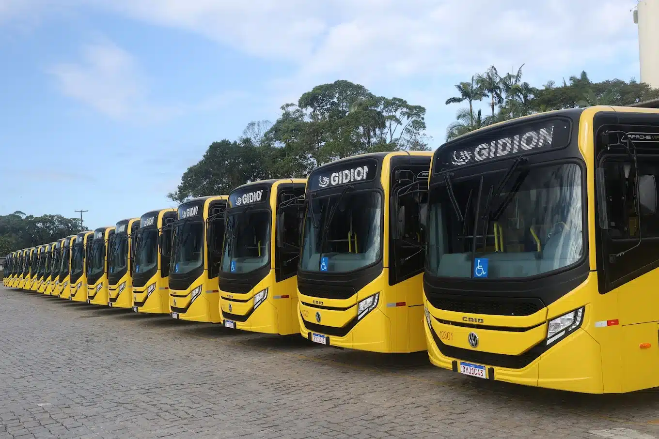 Processo seletivo Gidion Joinville vagas abertas motorista auxiliar mecânico eletricista benefícios plano de saúde vale alimentação