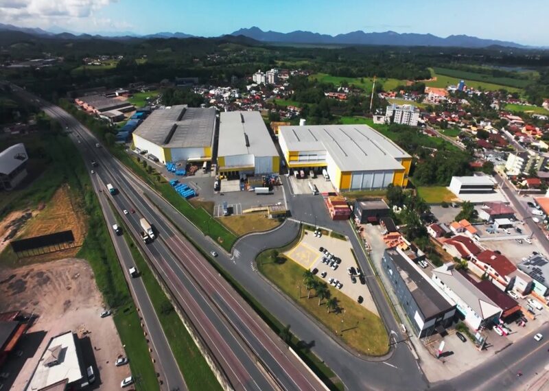 Gigante dos eletrodomésticos anuncia feirão de emprego com 150 vagas em Joinville; Confira salários, benefícios e saiba como participar